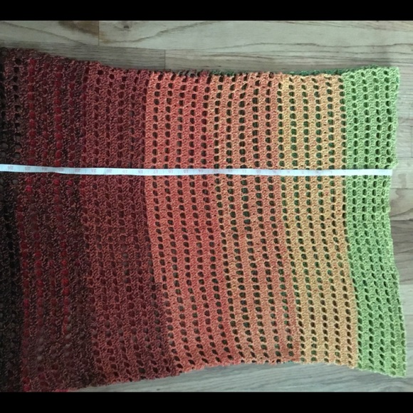 Crocheted tops - Picture 3 of 5